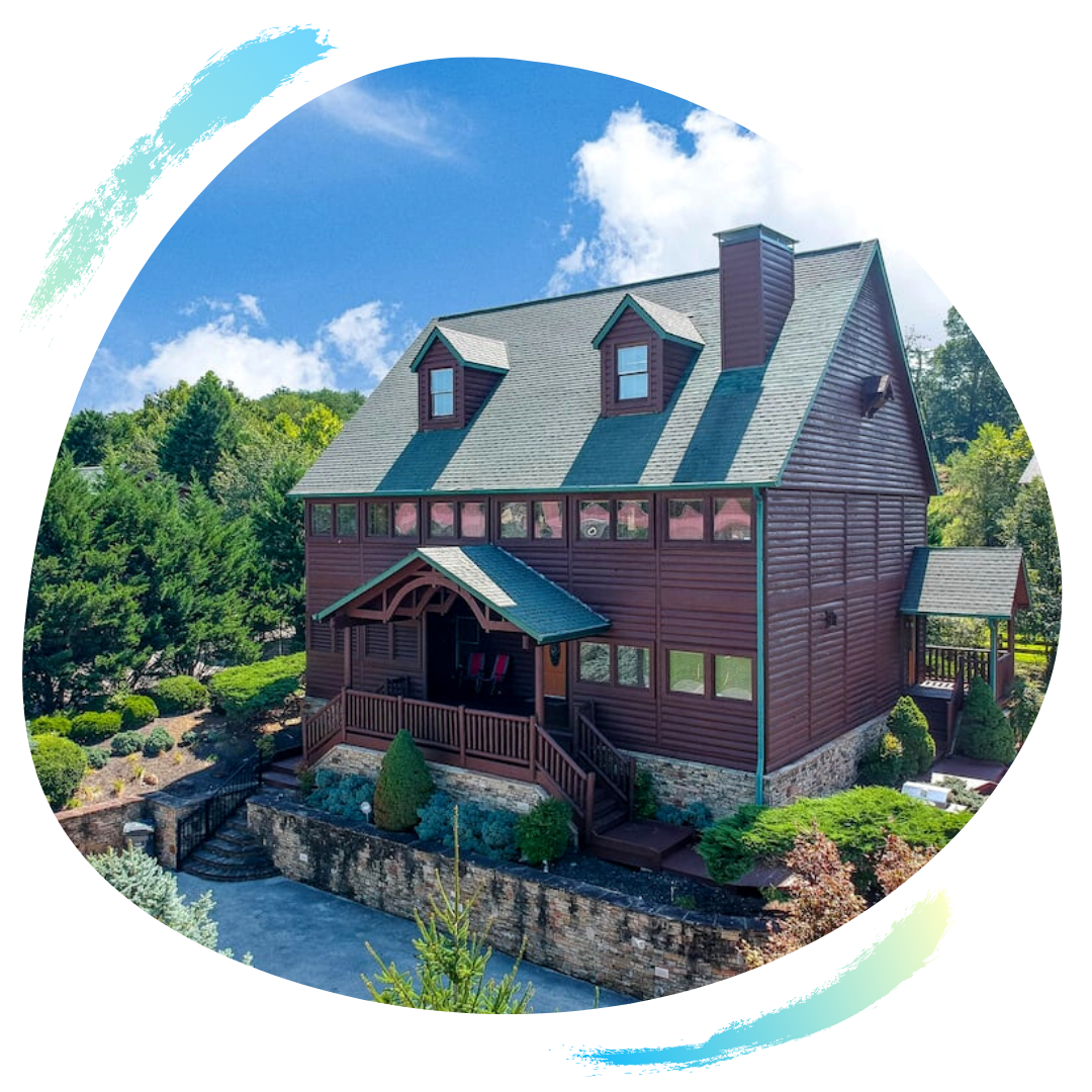 smokymountaincabinrealty.com